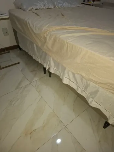 Cama queen