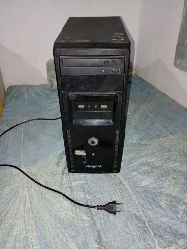 Computador para trabalho semi-novo com windows 11 pro instalado 400 ou negociar