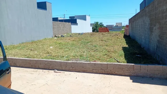 Terreno Padrão | 200m²
