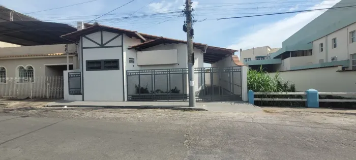 Imóvel Comercial para Venda em Formiga, Quinzinho, 1 dormitório, 2 banheiros