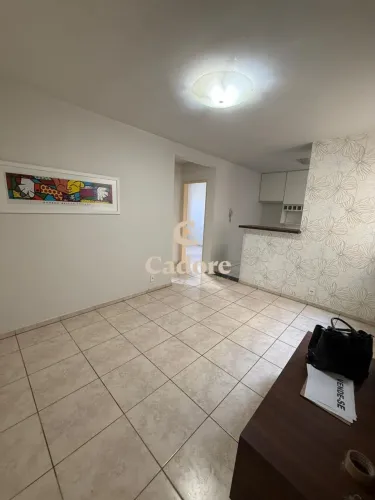 Apartamento de 2 Quartos com Móveis Planejados