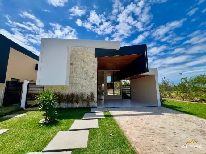 Casa plana com 3 suites a venda na Cidade Alpha