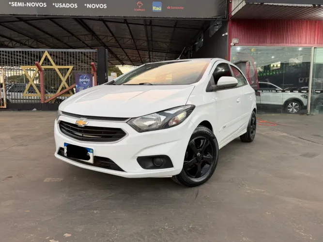 Chevrolet Onix Hatch LT 1.0 8V Flex Mec. 4P 2017