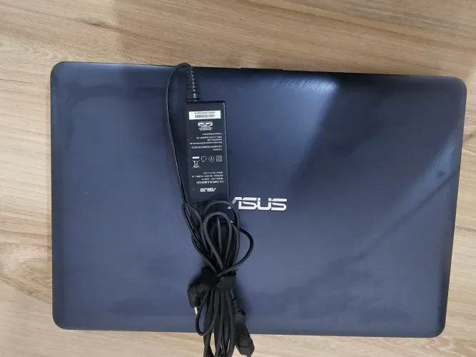 Notebook ASUS VivoBook X543UA Intel Core i3 8GB SSD 240GB