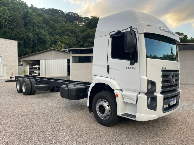VW 24 250 extremamente impecável (raridade)leia atenciosamente o anúncio completo