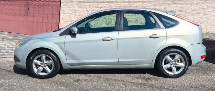 Ford Focus 2.0 16v/se/se Plus Flex 5P Aut. 2011