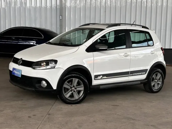 Volkswagen Crossfox 1.6 MI Total Flex 8V 5P 2012