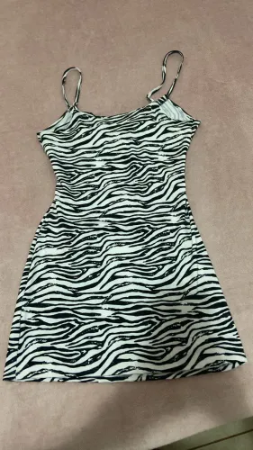 Vestido zebra tam M