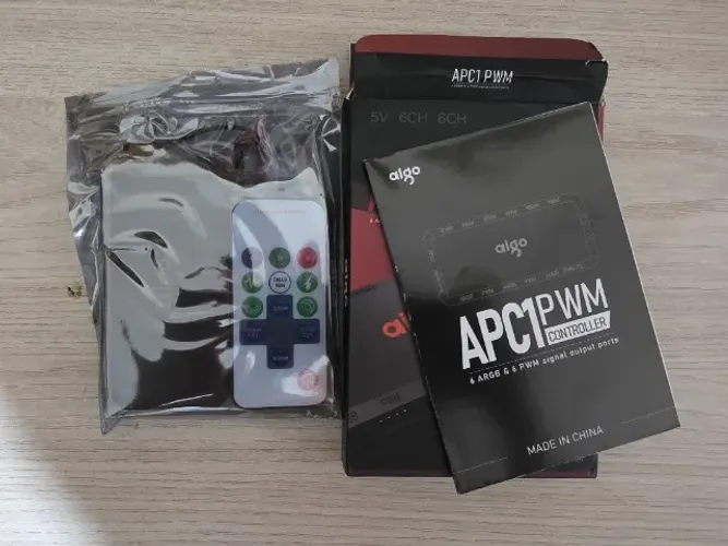 Controladora Aigo APC1 ARGB + PWM (Hub para 6 Fans) - Nova na Caixa