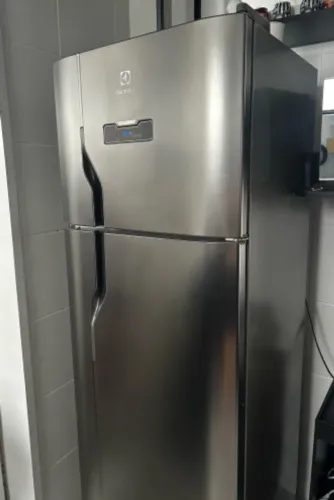 Geladeira Inox Eletrolux 371l frost free