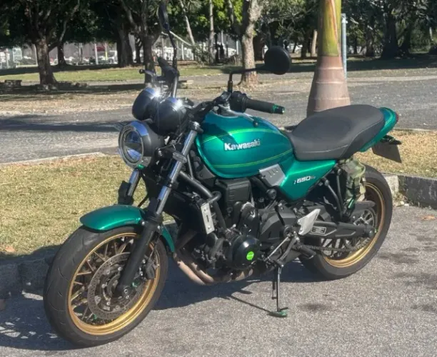 KAWASAKI Z650 RS - Verde Tradicional Clássica - Retrofit - raridade