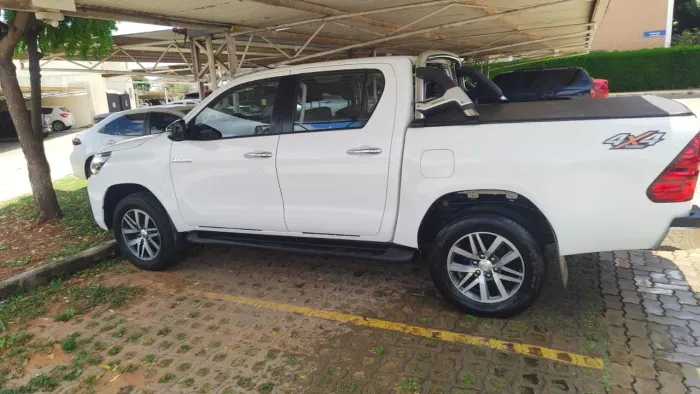 Toyota Hilux CD SRV 4X4 2.8 TDI Diesel Aut. 2019