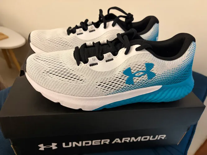 Under Armour Charged Rogue 4
