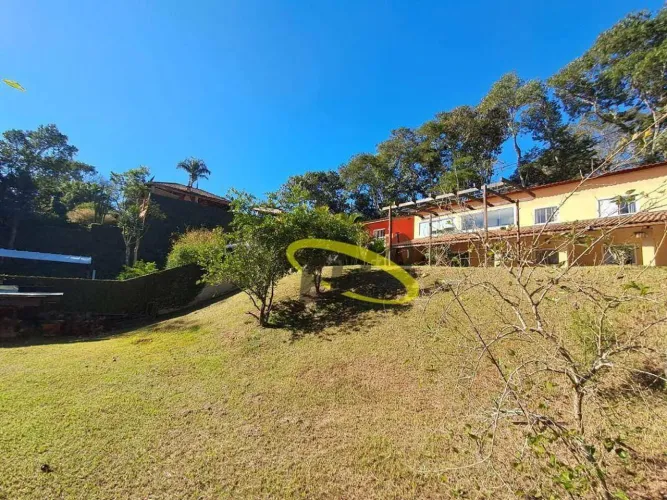 Casa com 3 dormitórios para alugar, 264 m² por R$ 7.862,00/mês - Chácara Represinha - Coti