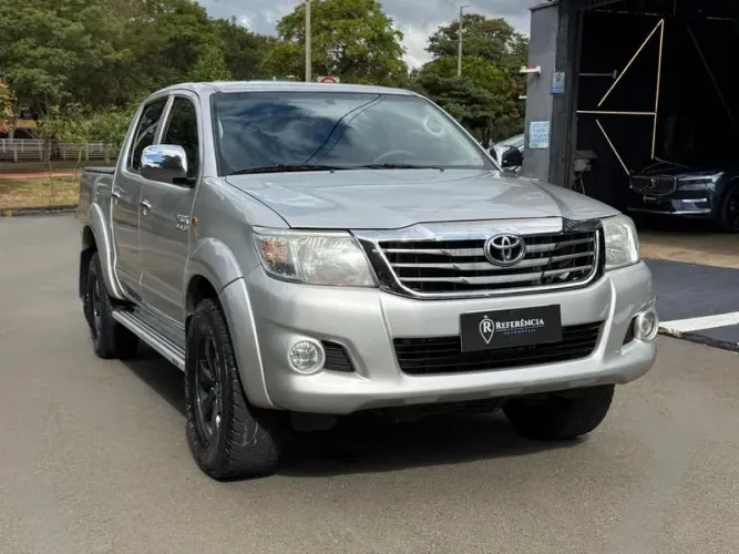 Toyota Hilux CD SRV 4X2 2.7 Flex 16V Aut. 2012