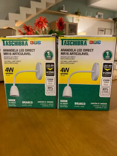 02 Arandela Led Articulável Taschibra