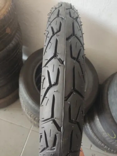 Pneu traseiro Titan remold