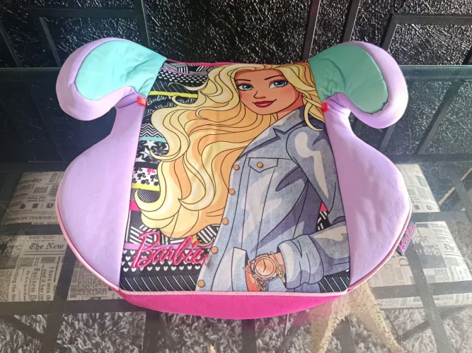 Assento de elevação Barbie de 22 até 36kg Higienizado