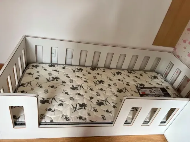 Cama de Solteiro com colchão incluso