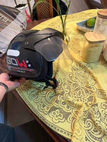 Capacete novo