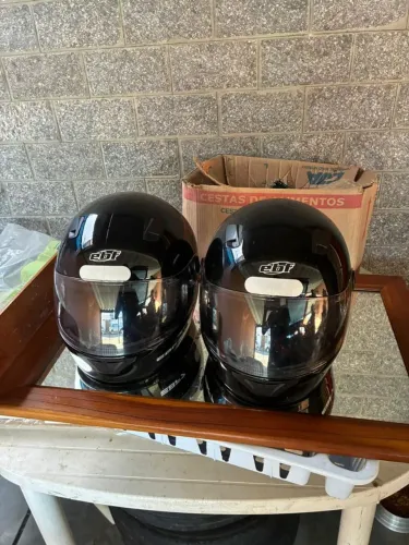 Capacetes EBF