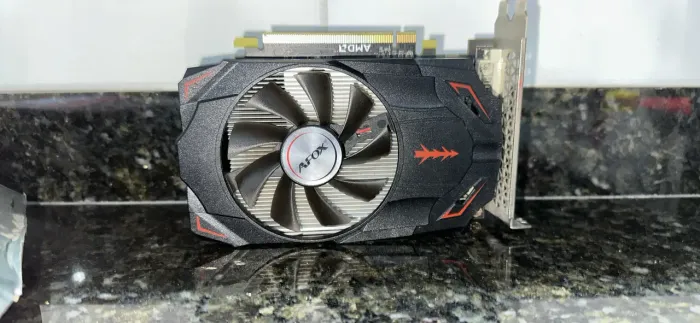 AMD RX550 - Placa de Vídeo