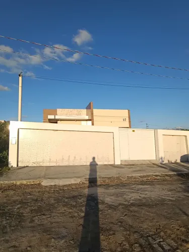 Alugo esta Casa para Vaquejada de Serrinha.
