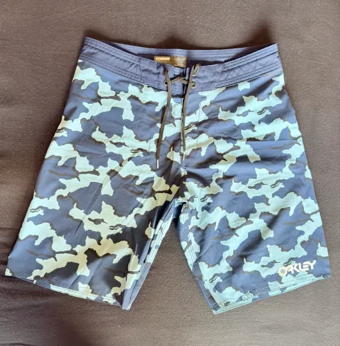 2 Bermudas Oakley Originais 