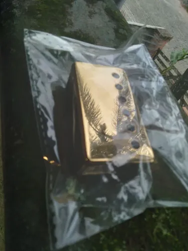Capinha cover dourado gold 50mm humbucker