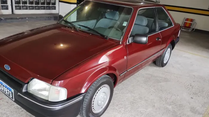 Ford Escort Ghia 1.8i / 1.8 / 1.6 (álcool) 1992