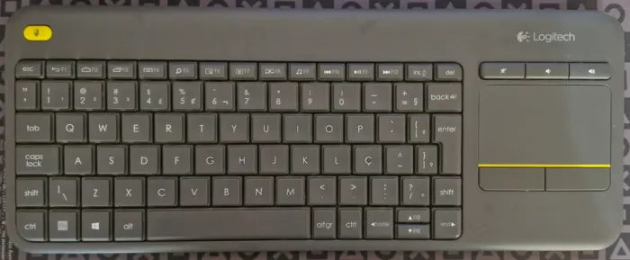 Teclado Sem Fio Logitech K400 Plus com Touchpad - Perfeito Estado