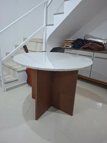 Mesa de Jantar Redonda