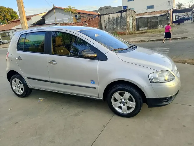 Volkswagen Fox Route 1.0 MI Total Flex 8V 5P 2008