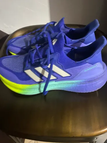 Tenis Ultraboost 5 semi novo