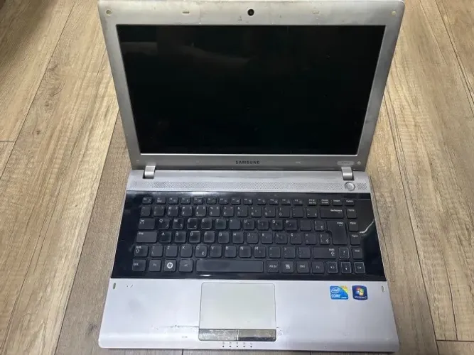 Notebook Samsung RV411