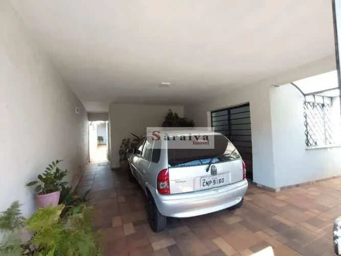Casa com 4 dormitórios à venda, 201 m² por R$ 780.000,00 - Centro - Itapuí/SP