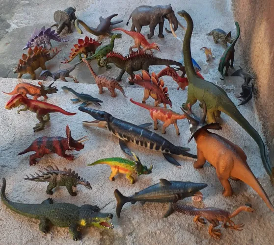 Coleção (31) Dinossauros Realistas - Vendo Separado