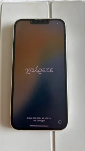 iPhone 13 256 em estado de NOVO