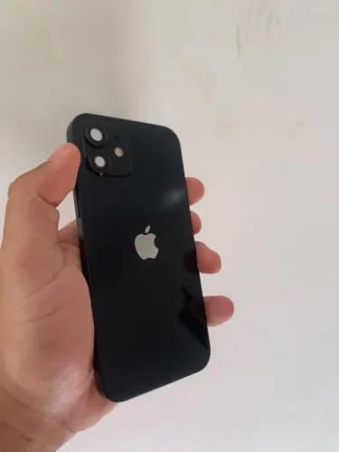 Vendo carcaça original do iphone 12 ,vai com tudo que tá na foto