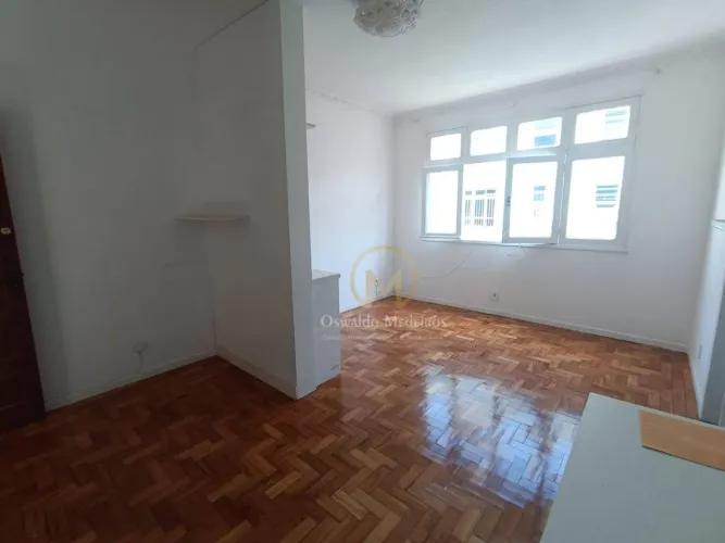 Kitnet com 1 dormitório à venda, 32 m² por R$ 310.000,00 - Centro - Petrópolis/RJ