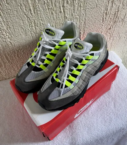 Tênis Nike air max 95 neon TAM 40
