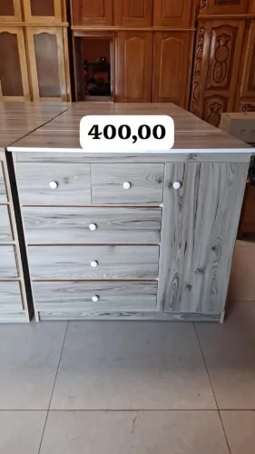 Cômoda de MDF
