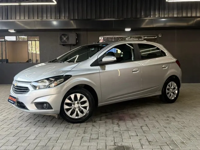 Chevrolet Onix Hatch LT 1.4 8V Flex Mec. 4P 2017