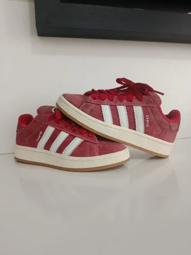 Tênis Adidas campus