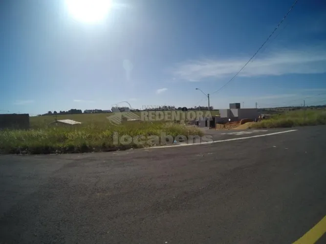 Residencial Colina Azul lote de esquina com 216,02 m²
