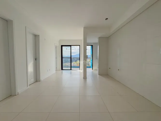 Apartamento com 2 Dormitórios e Piscina  Fortaleza, Blumenau/SC