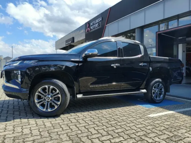 Mitsubishi TRITON HPE-S 2.4 CD 4X4 TB Diesel Aut. 2022