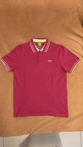 Camiseta hugo boss modelo gola polo