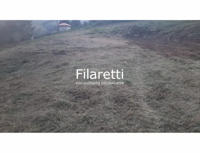 Terreno próximo a Cachoeira do Caipira em Taubaté