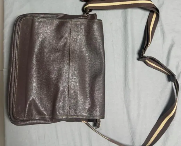 Bolsas de Couro legítimo à venda- valor de cada bolsa